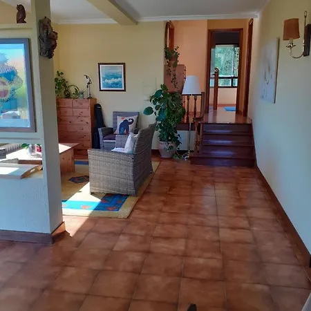 Casa Con Vistas A 100 Metros De Playa En Panxon Nigrán