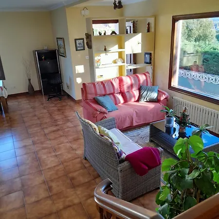 Casa Con Vistas A 100 Metros De Playa En Panxon